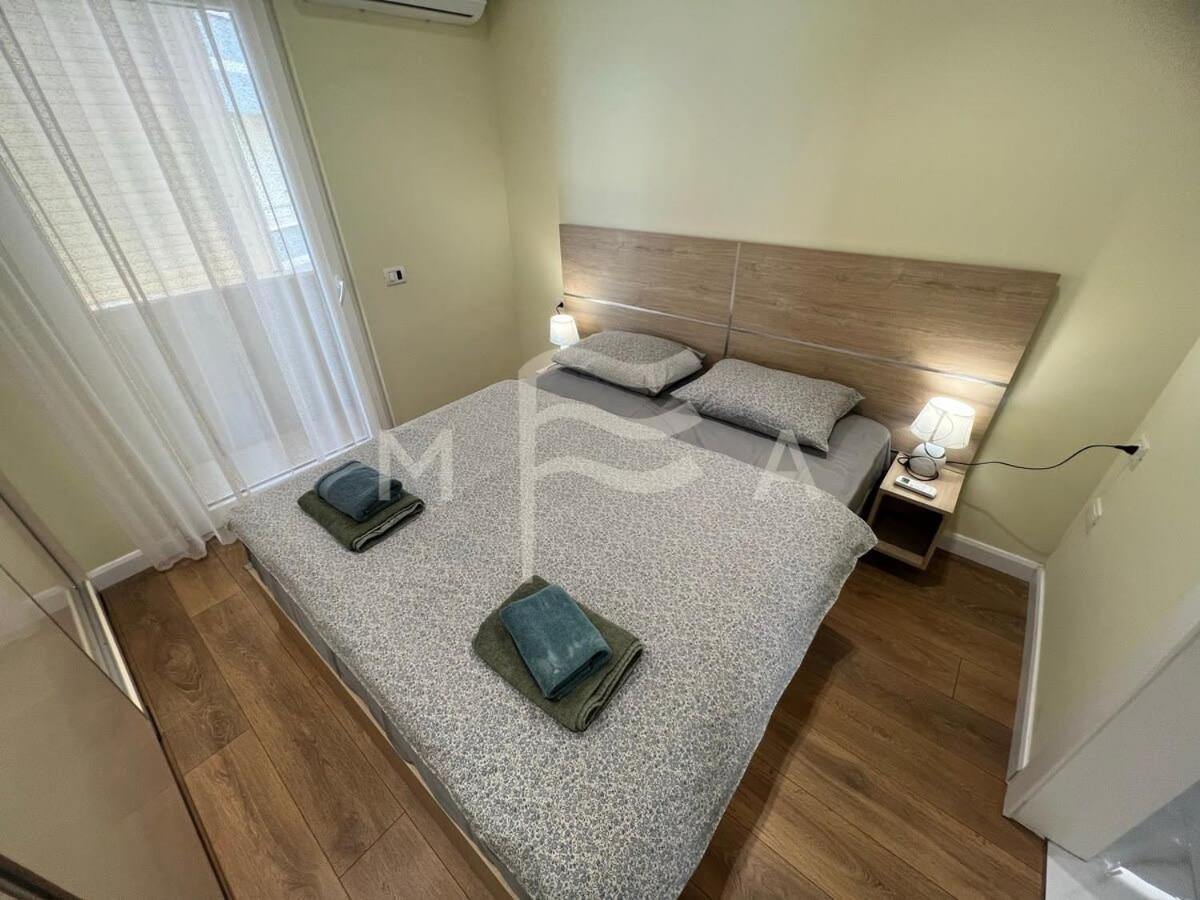 Yacht Club 573 Apartment Драч Екстериор снимка