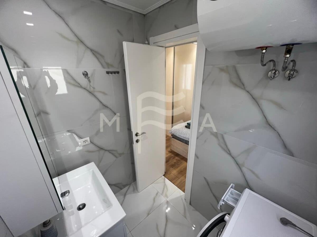Yacht Club 573 Apartment Драч Екстериор снимка