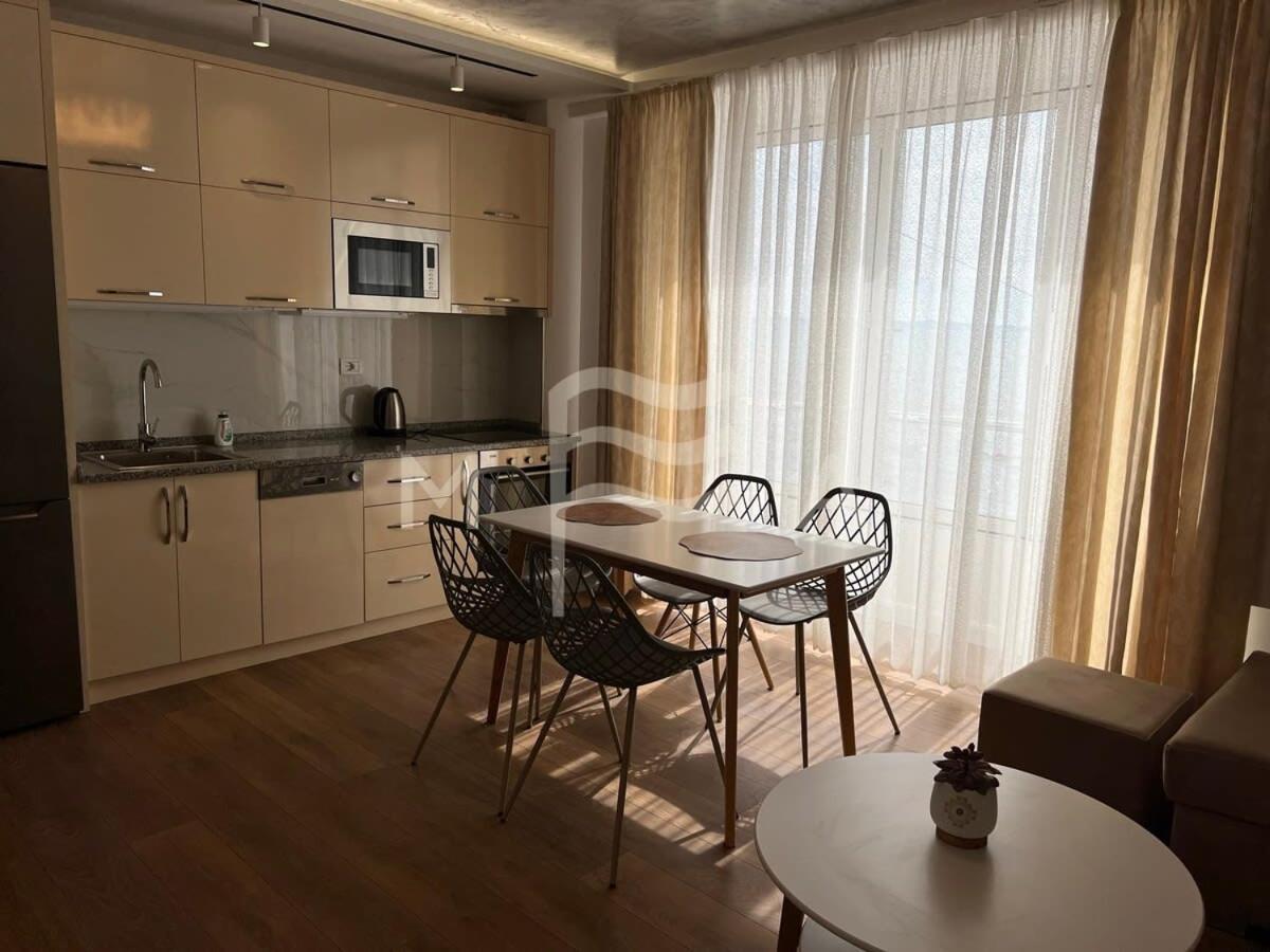 Yacht Club 573 Apartment Драч Екстериор снимка